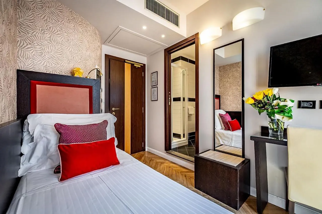 ***  Hotel Duomo Firenze Italy