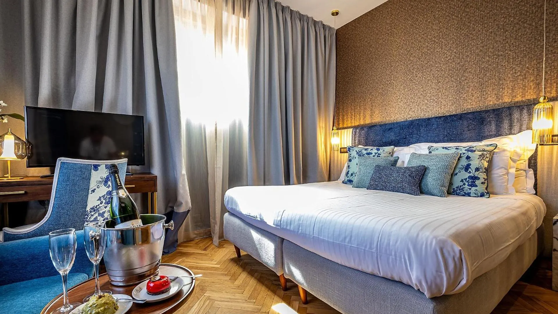 Hotel Duomo Firenze Италия