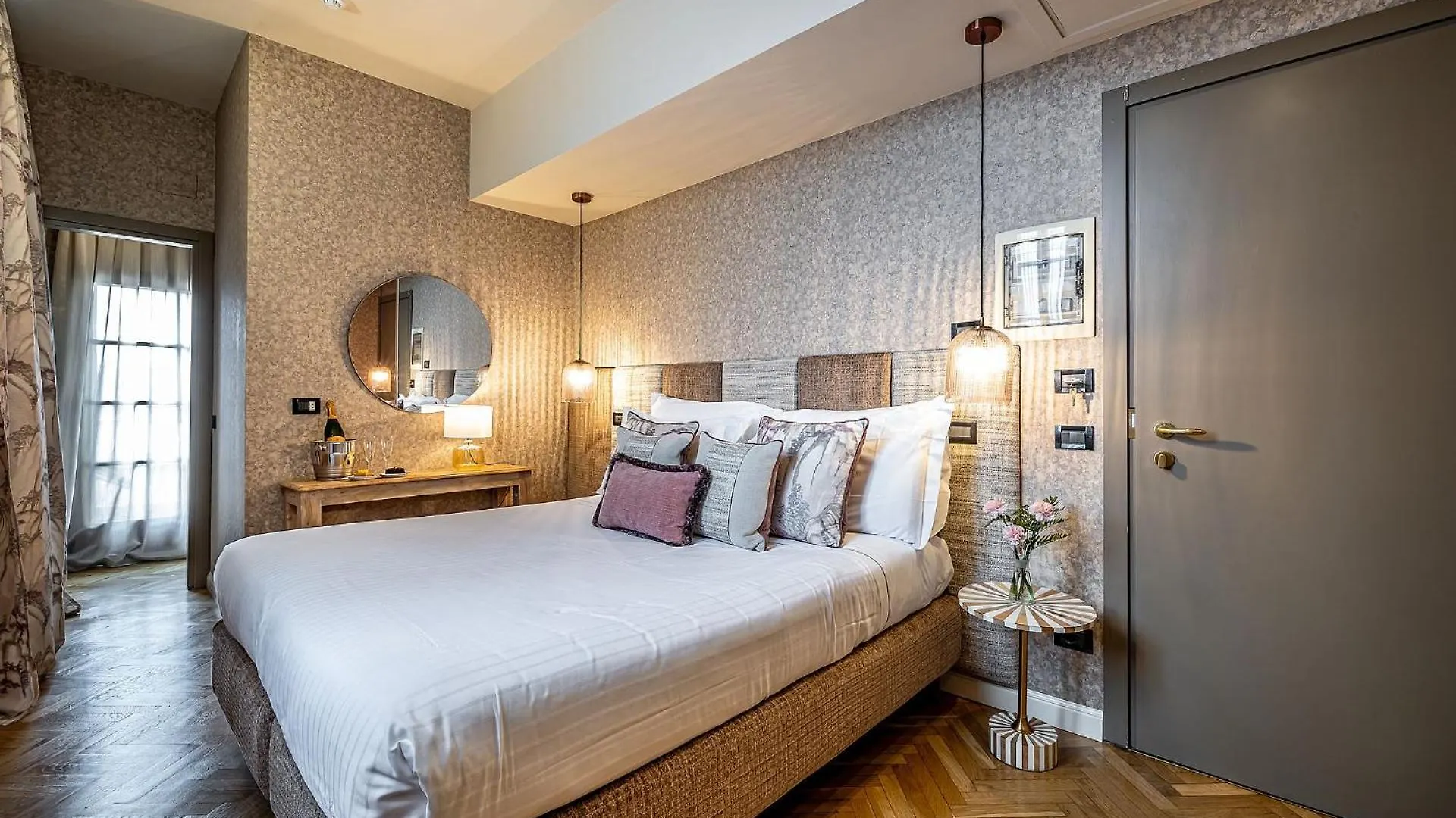 Hotel Duomo Firenze 3*, Florence