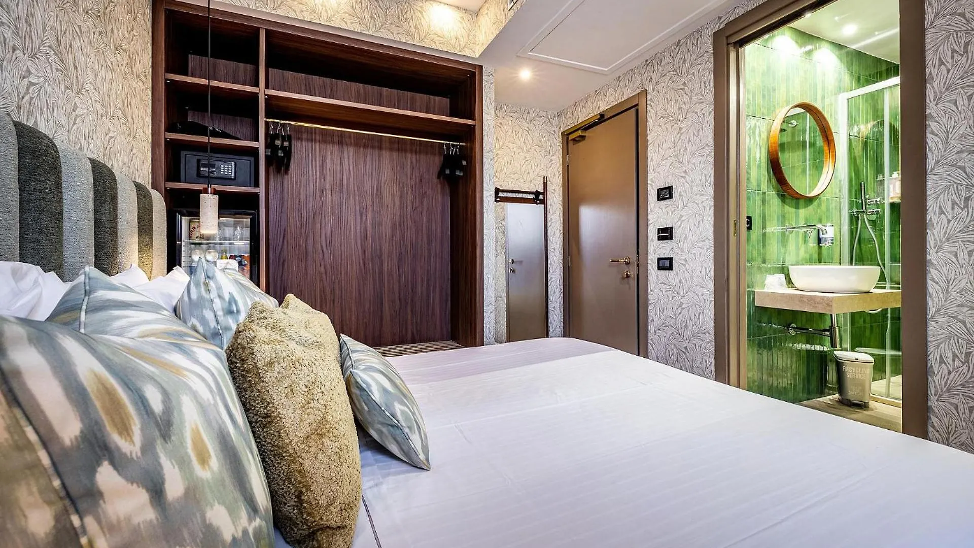 ***  Hotel Duomo Firenze Италия